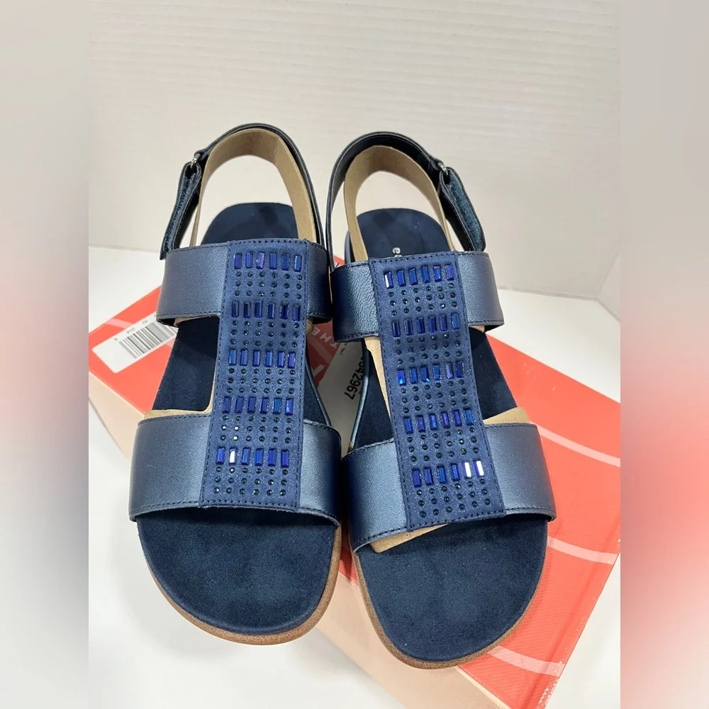 Easy Spirit Womens‎ Hazel Wedge Sandals. Size 7M. Color: Dark Blue
